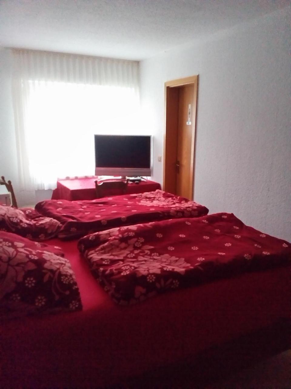 Monteurhotel Garni Alter Olper Hof ลินด์ลาร์ ภายนอก รูปภาพ